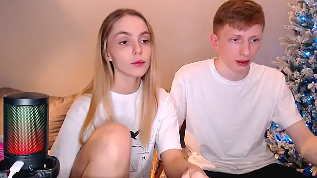 Snapshot of juliaanddima chatting on 17, 1, 2026 juliaanddima online show from 17, 1, 2026