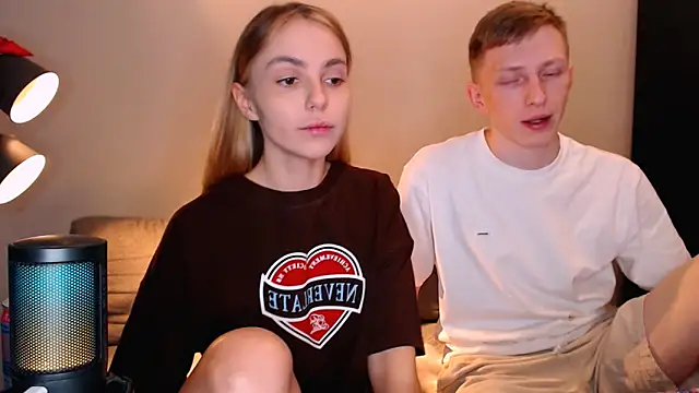 juliaanddima online show from 27, 10, 2025