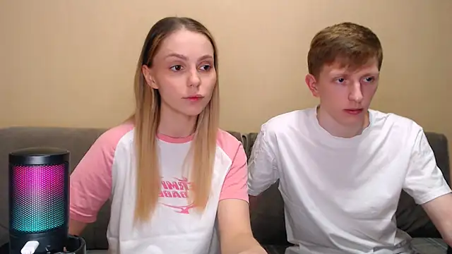 Snapshot of juliaanddima chatting on 22, 2, 2026 juliaanddima online show from 22, 2, 2026