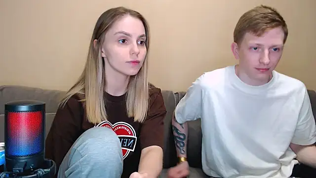 juliaanddima online show from 30, 5, 2026