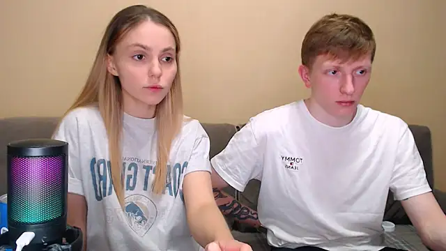 Snapshot of juliaanddima chatting on 19, 2, 2026 juliaanddima online show from 19, 2, 2026