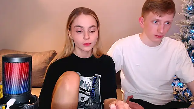 Snapshot of juliaanddima chatting on 18, 1, 2026 juliaanddima online show from 18, 1, 2026