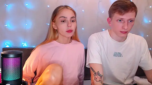 juliaanddima online show from 5, 10, 2025