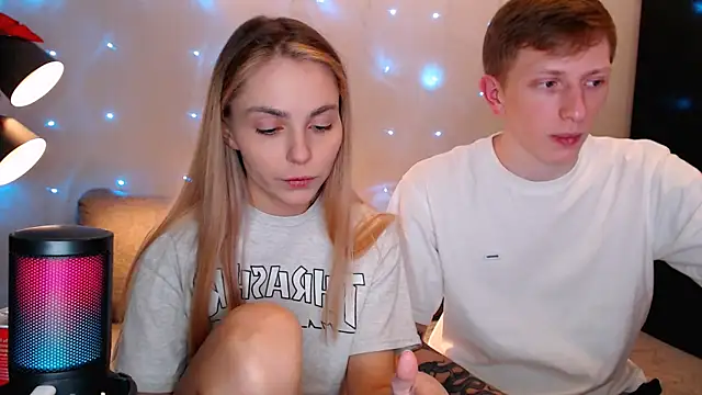 juliaanddima online show from 15, 10, 2025