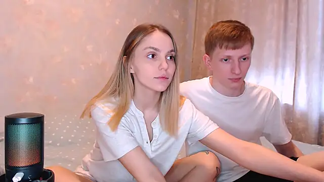 juliaanddima online show from 7, 4, 2026