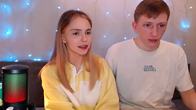 juliaanddima online show from 1, 10, 2025