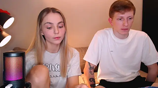 juliaanddima online show from 16, 12, 2025