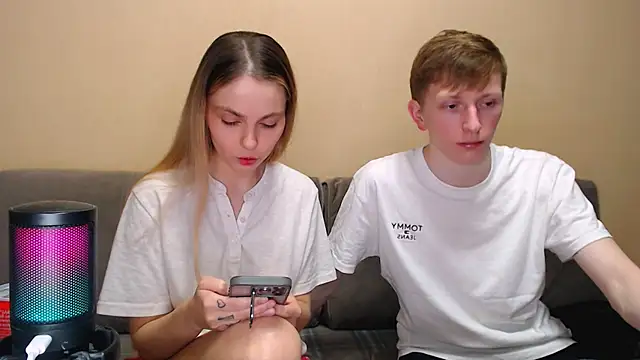 Snapshot of juliaanddima chatting on 18, 2, 2026 juliaanddima online show from 18, 2, 2026