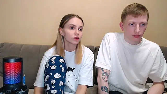 juliaanddima online show from 9, 5, 2026