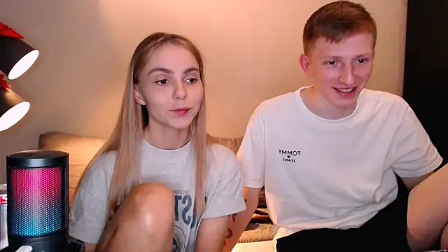 juliaanddima online show from 8, 11, 2025