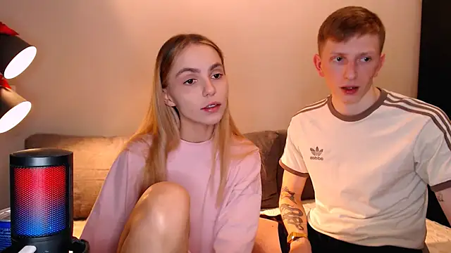 juliaanddima online show from 14, 11, 2025