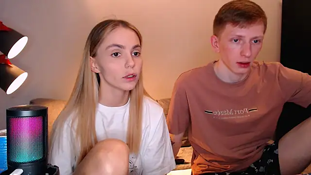 juliaanddima online show from 20, 11, 2025