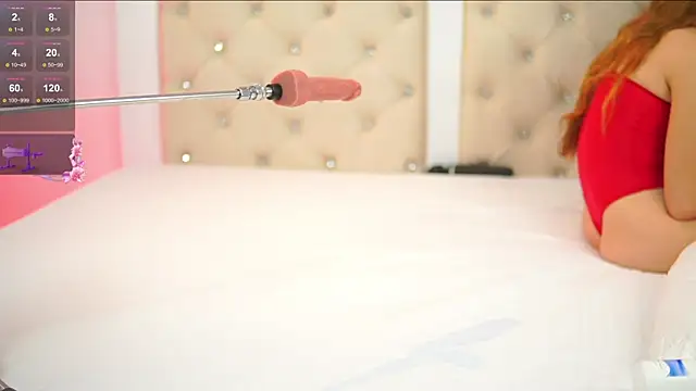 caroline adams  online show from 18, 11, 2025