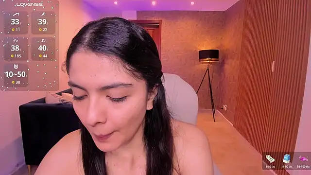 Snapshot of miiaa_evans chatting on 22, 10, 2025 miiaa evans online show from 22, 10, 2025