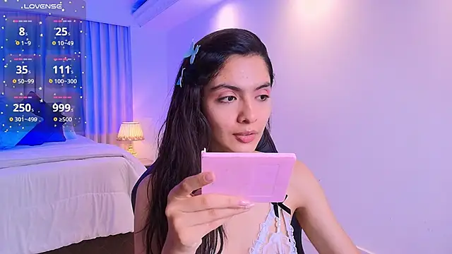 Snapshot of miiaa_evans chatting on 21, 3, 2025 miiaa evans online show from 21, 3, 2025