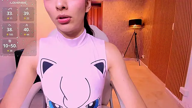 Snapshot of miiaa_evans chatting on 10, 10, 2025 miiaa evans online show from 10, 10, 2025