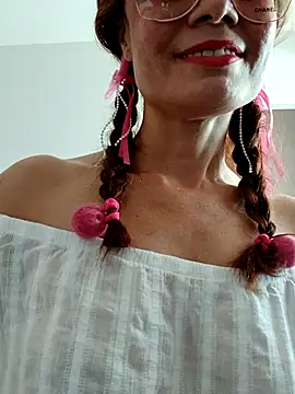 Meganlola online show from 15, 9, 2025