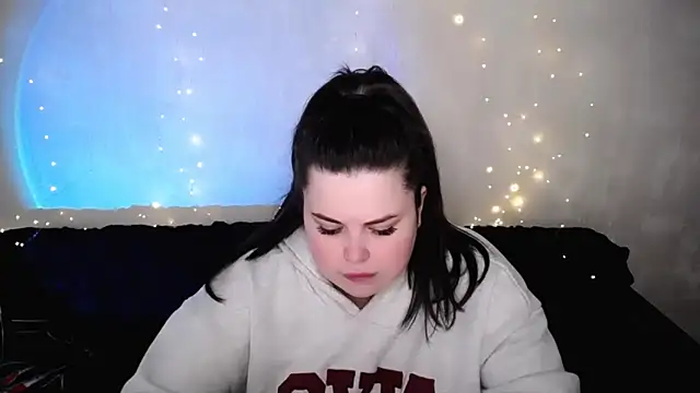 Emily Mo online show from 11, 3, 2026