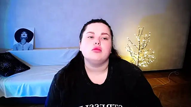 Emily Mo online show from 3, 6, 2026