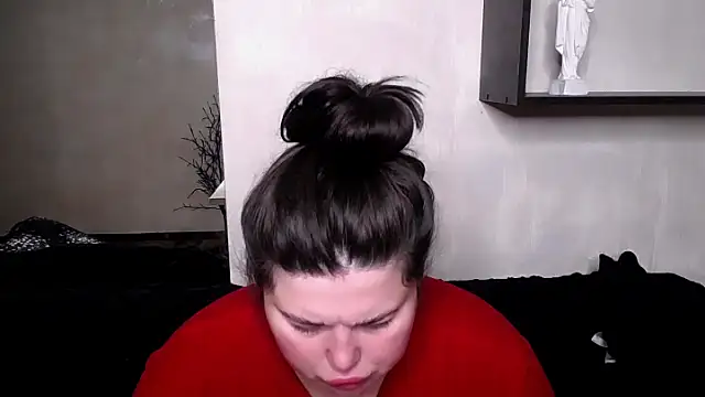 Emily Mo online show from 14, 10, 2025