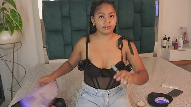 Anais aradia online show from 23, 5, 2026