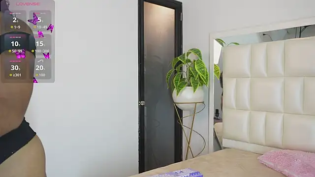 Anais aradia online show from 14, 1, 2026