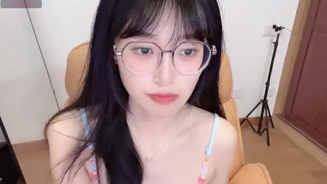 4uoki online show from 27, 9, 2025