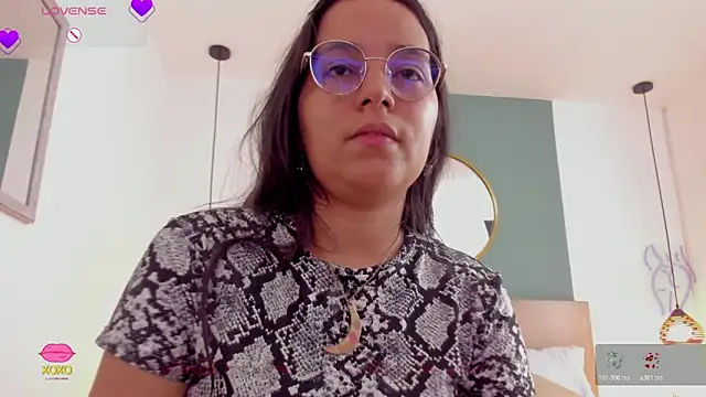 lucy blue28 online show from 8, 5, 2026
