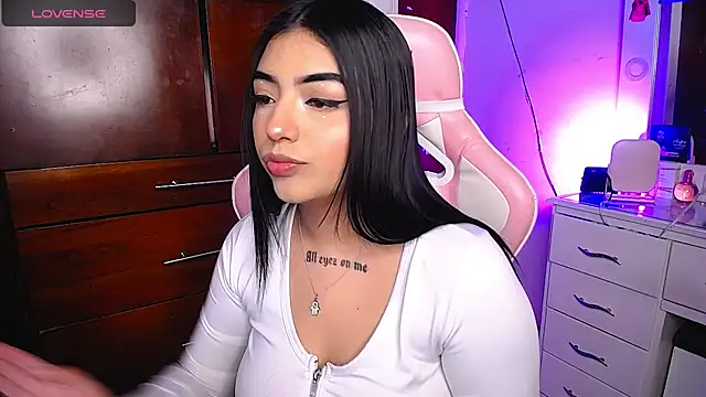 eva six online show from 18, 3, 2025