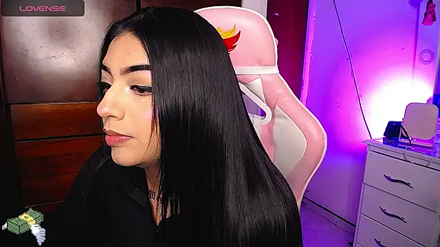 eva six online show from 17, 1, 2025