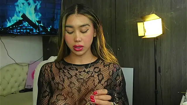 liah v online show from 23, 4, 2026