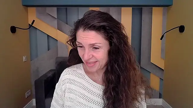 EllaLong online show from 29, 9, 2025