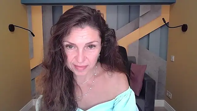 EllaLong online show from 13, 9, 2025