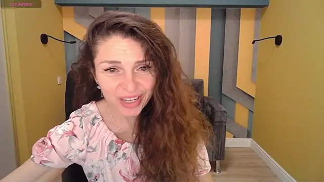 EllaLong online show from 26, 1, 2025