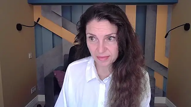 EllaLong online show from 8, 10, 2025