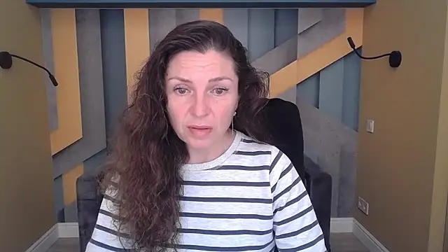 EllaLong online show from 5, 11, 2025