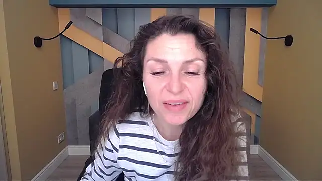 EllaLong online show from 29, 11, 2025