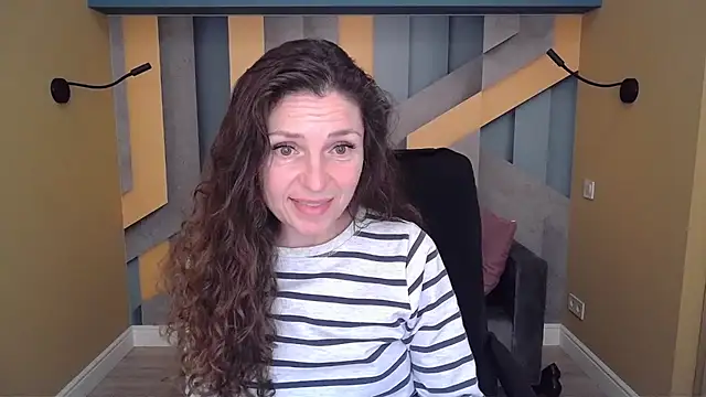 EllaLong online show from 18, 11, 2025