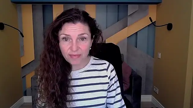 EllaLong online show from 3, 11, 2025