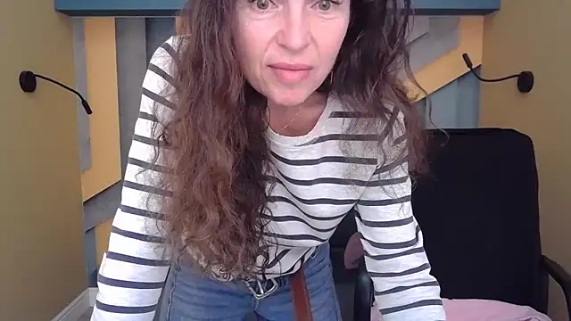 EllaLong online show from 31, 10, 2025