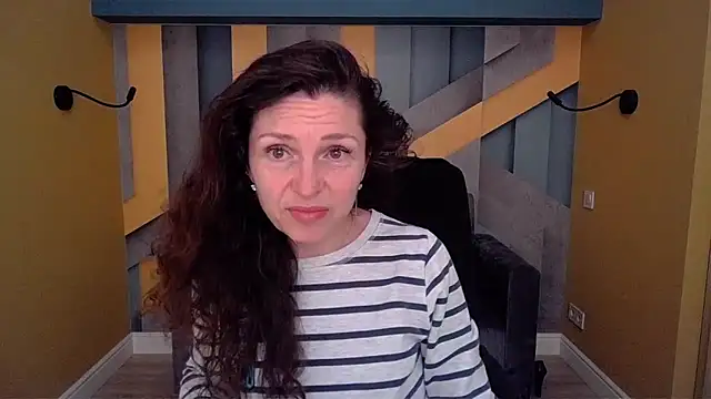 EllaLong online show from 3, 4, 2026