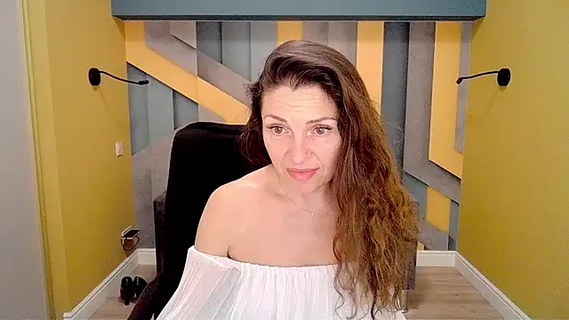 EllaLong online show from 14, 2, 2025