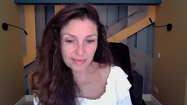 EllaLong online show from 15, 9, 2025