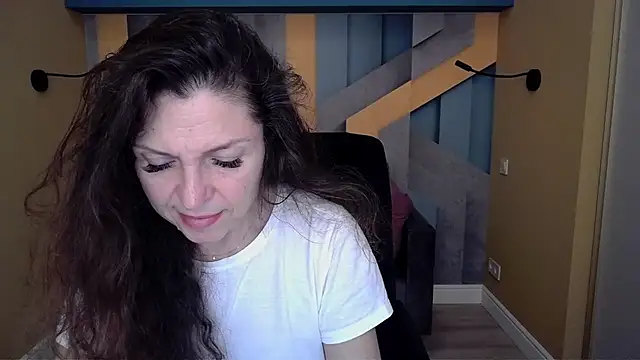 EllaLong online show from 19, 12, 2025