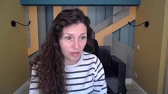 EllaLong online show from 4, 4, 2026