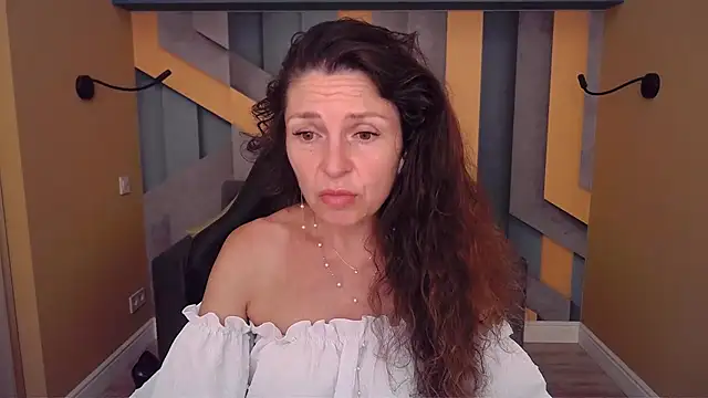 EllaLong online show from 4, 7, 2026