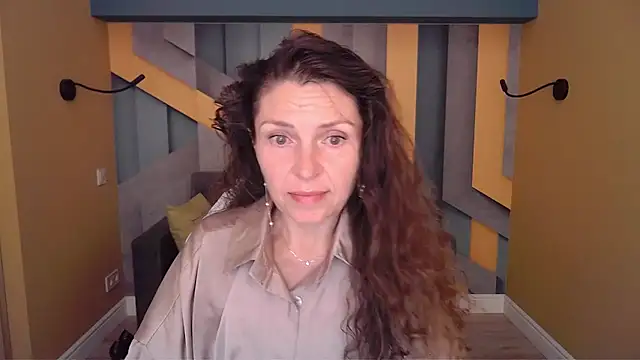 EllaLong online show from 15, 7, 2026