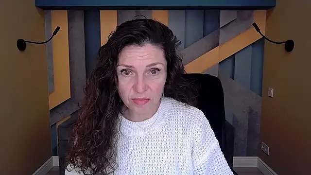 EllaLong online show from 11, 11, 2025