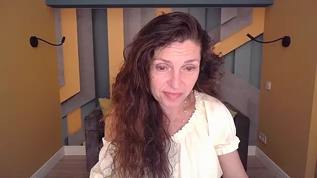 EllaLong online show from 20, 6, 2026