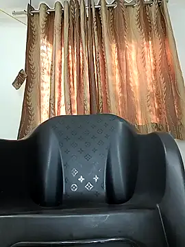  surbhi  online show from 11, 11, 2025